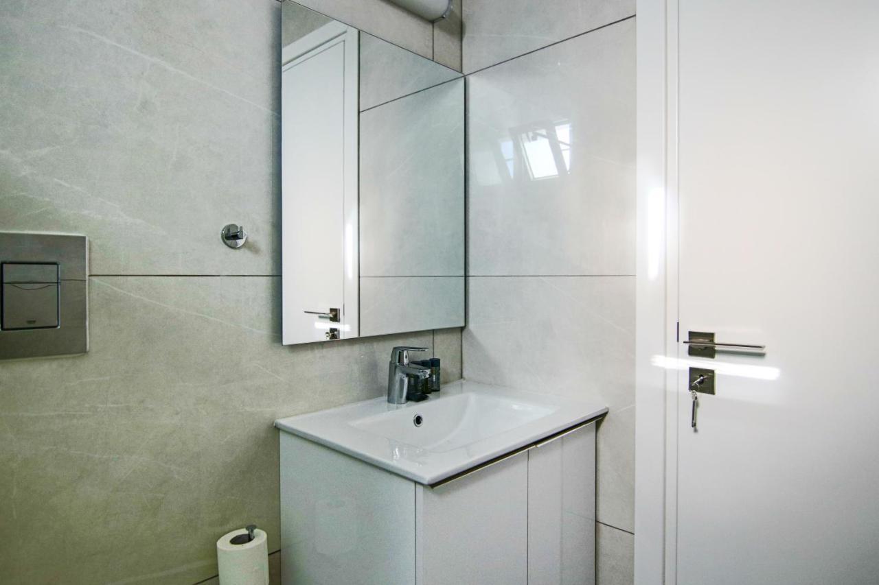 Appartamento Phaedrus Living - Seaside Executive Flat Harbour 202 Paphos Esterno foto